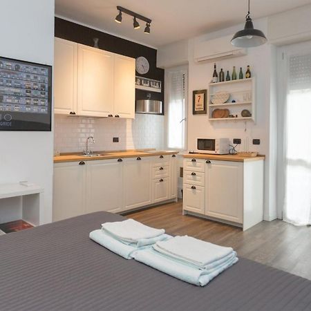 Lust Studio Naviglio Милан Экстерьер фото